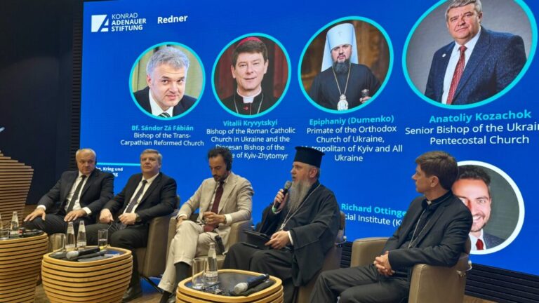 «Практично кожна громада стала гуманітарним хабом», – Блаженнійший Митрополит Епіфаній
